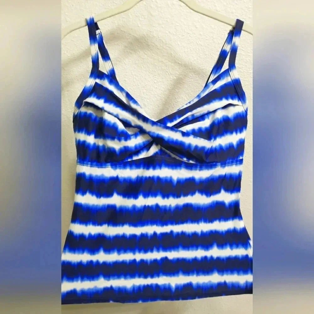 ATHLETA | Del Mar Tankini Bralette with Built In Bra